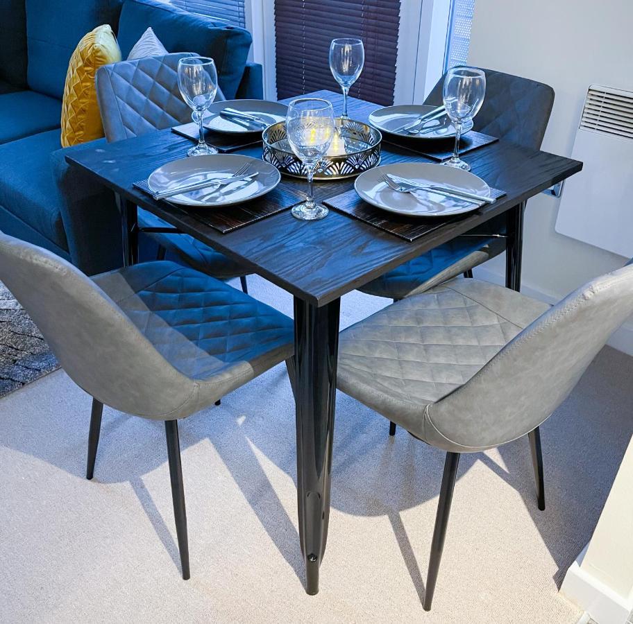 Station Side Penthouse Apartment Вулвергемптон Екстериор снимка