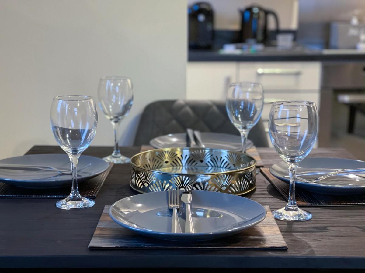 Station Side Penthouse Apartment Вулвергемптон Екстериор снимка