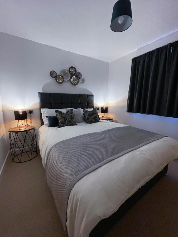 Station Side Penthouse Apartment Вулвергемптон Екстериор снимка